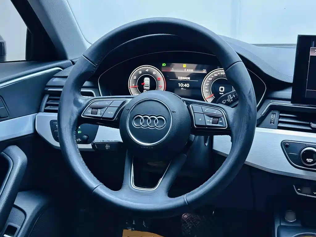 Audi A4L 2023 — фото 11