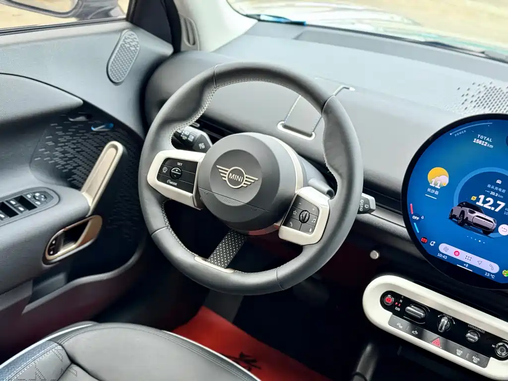 MINI ACEMAN EV 2024 — фото 12