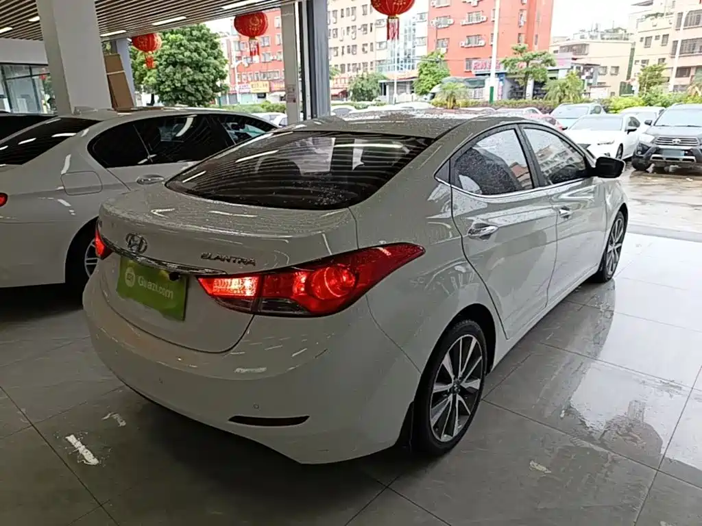 Hyundai Elantra Langdong 2016 — фото 7