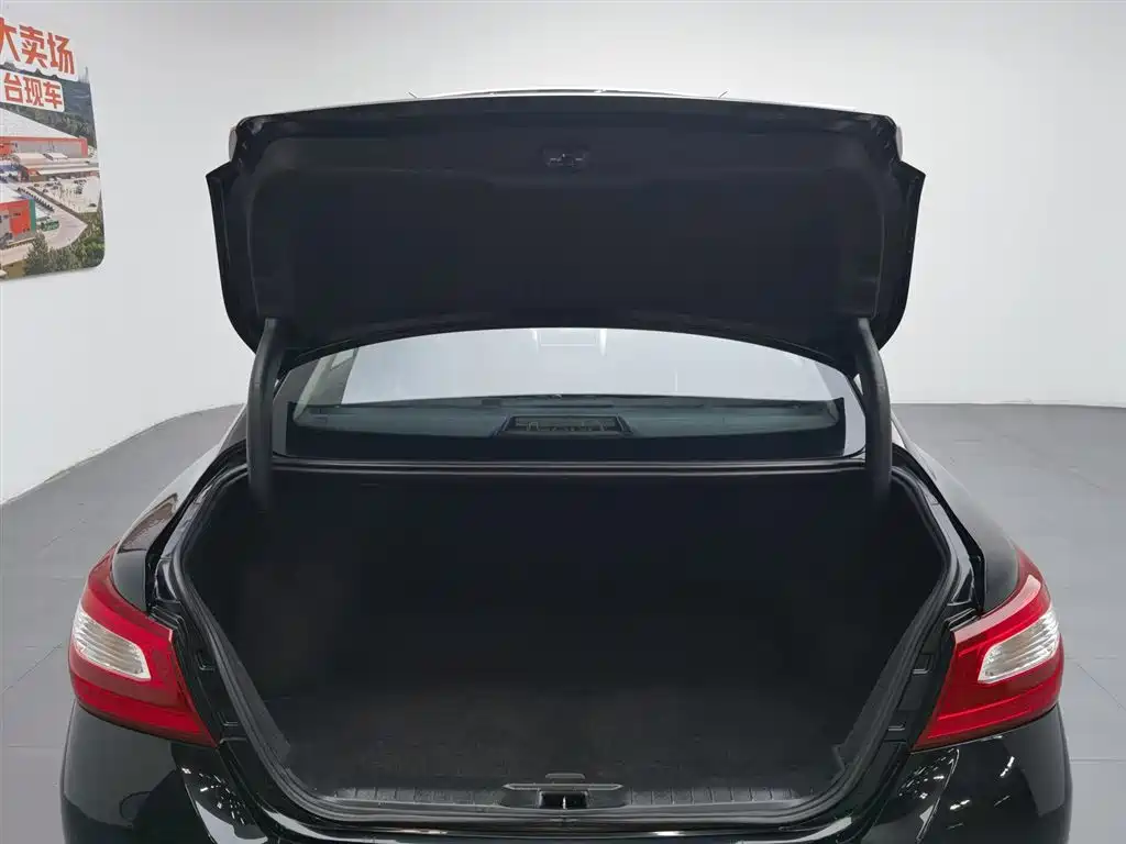 Nissan Teana 2018 — фото 16
