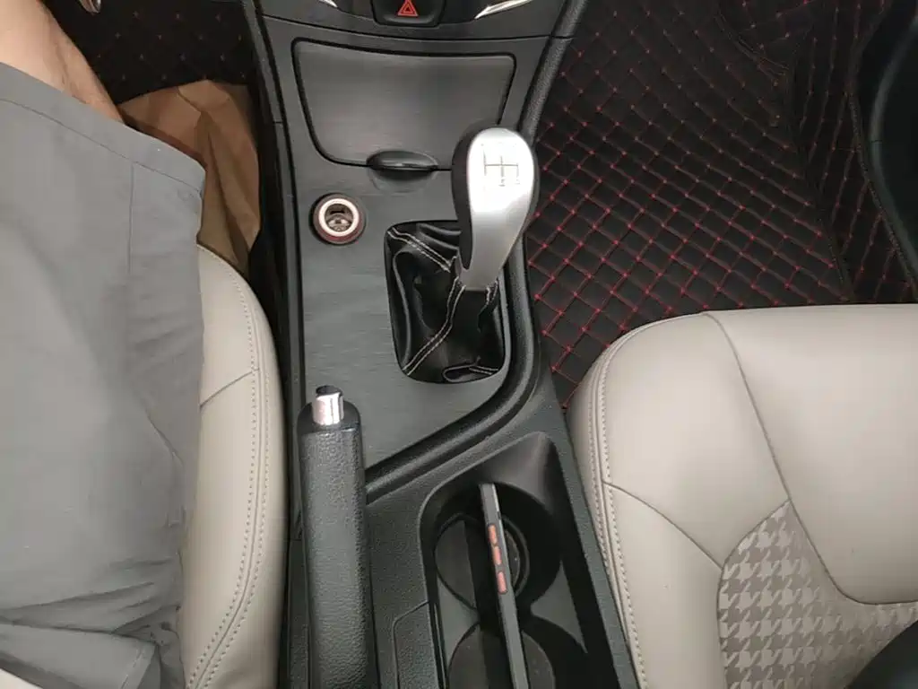 GAC Motor Trumpchi GA3S 2015 — фото 14