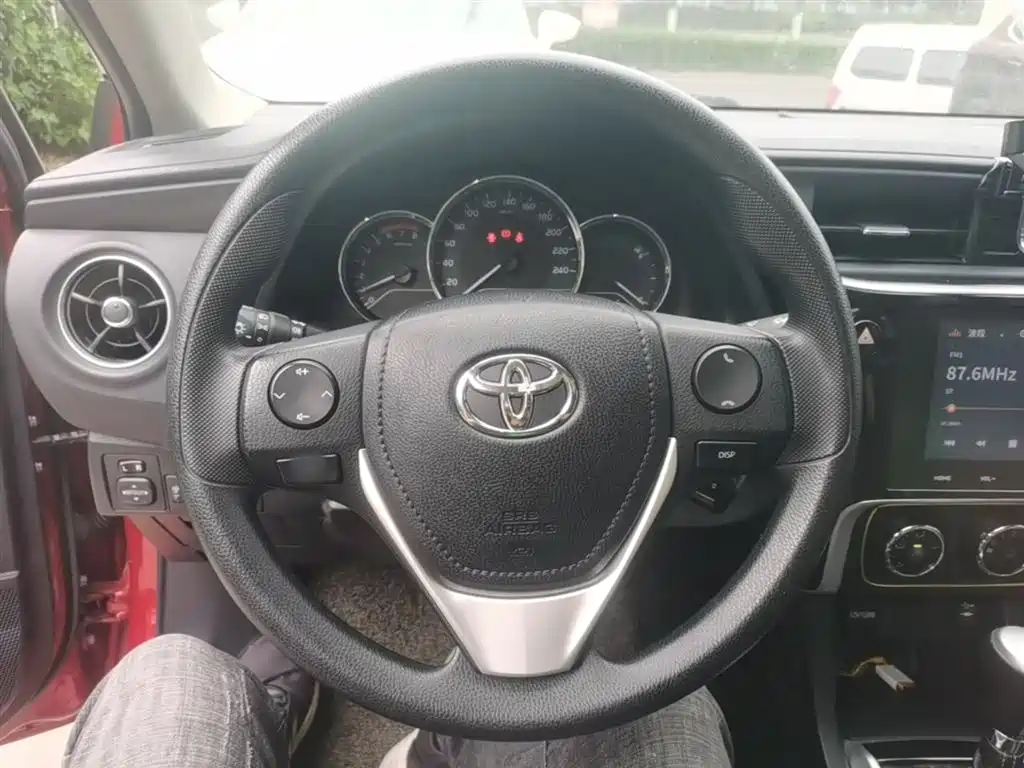 Toyota Levin 2018 — фото 11