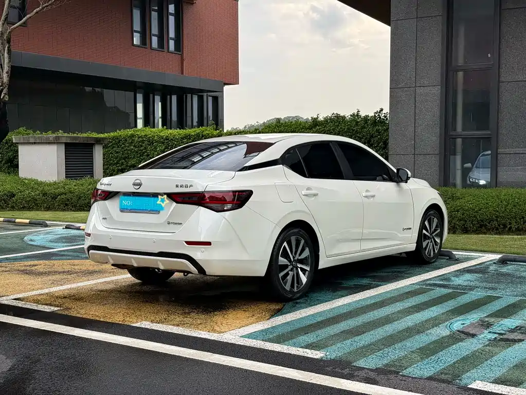 Nissan Sylphy 2022 — фото 12