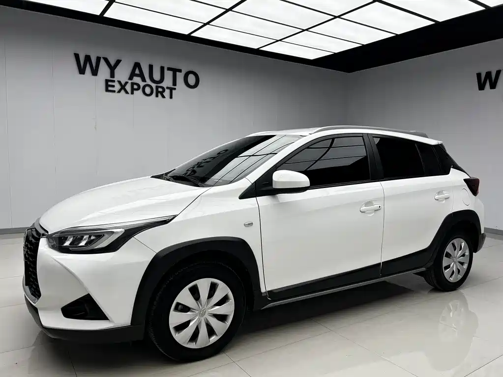 Toyota Yaris L 2022