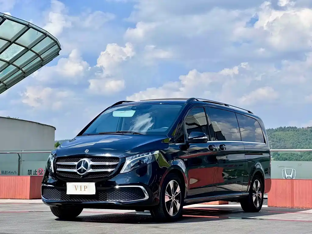 Mercedes-Benz V-Class 2024
