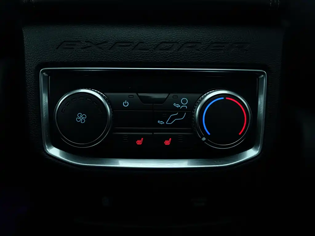 Ford Explorer 2021 — фото 14