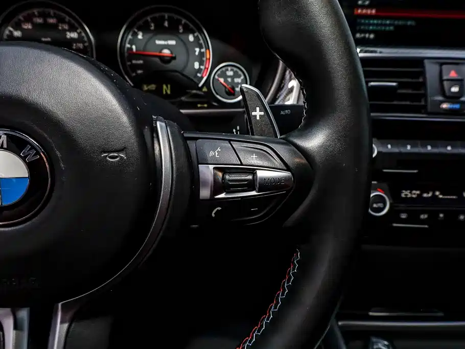 BMW M4 2019 — фото 14