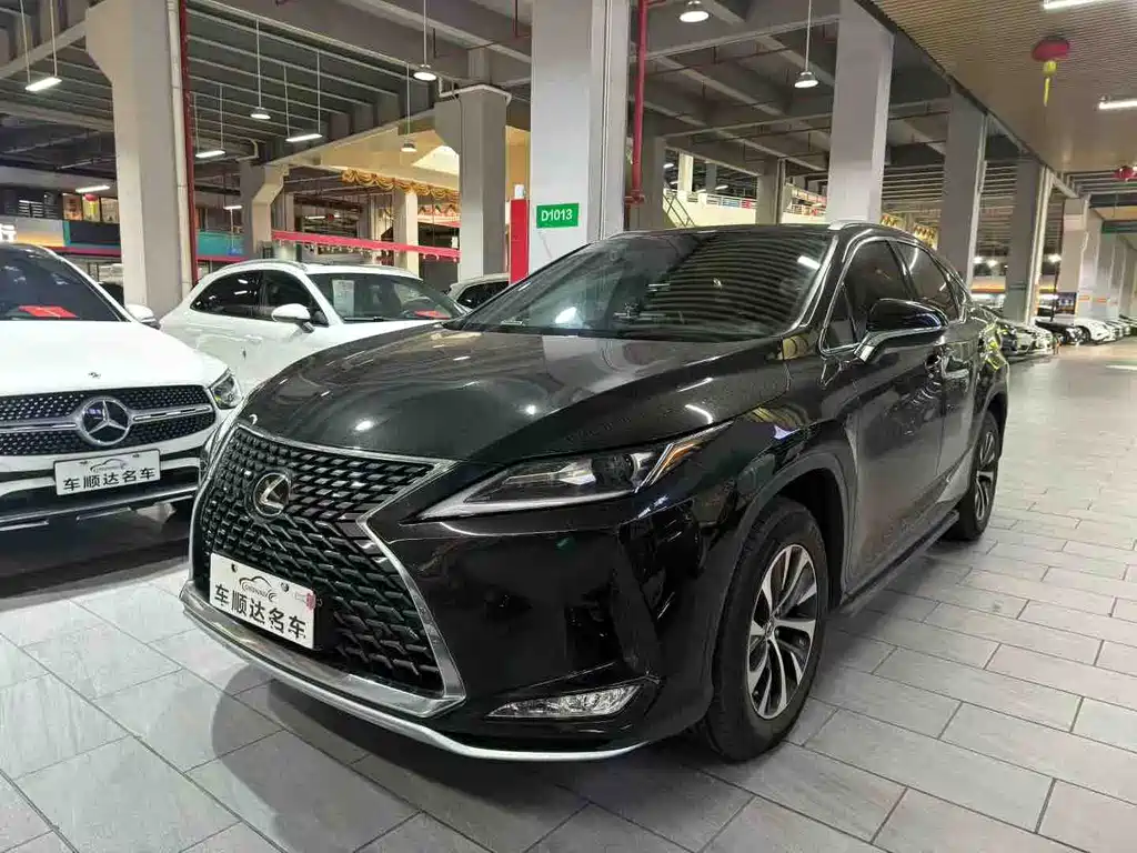 Lexus RX 2021 — фото 1