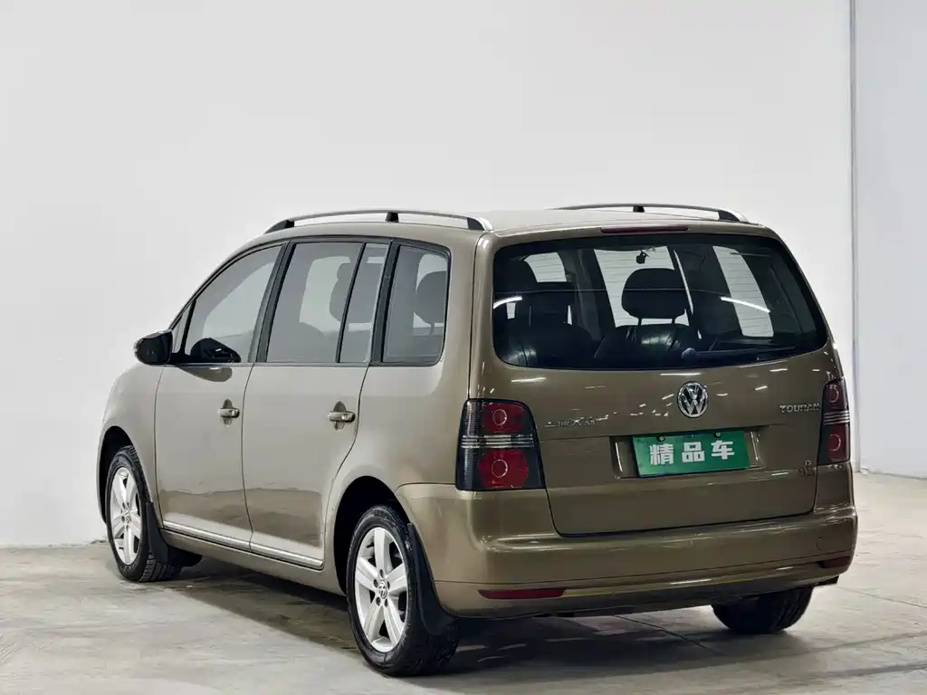 Volkswagen Touran 2015 — фото 6
