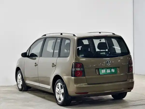 Volkswagen Touran 2015