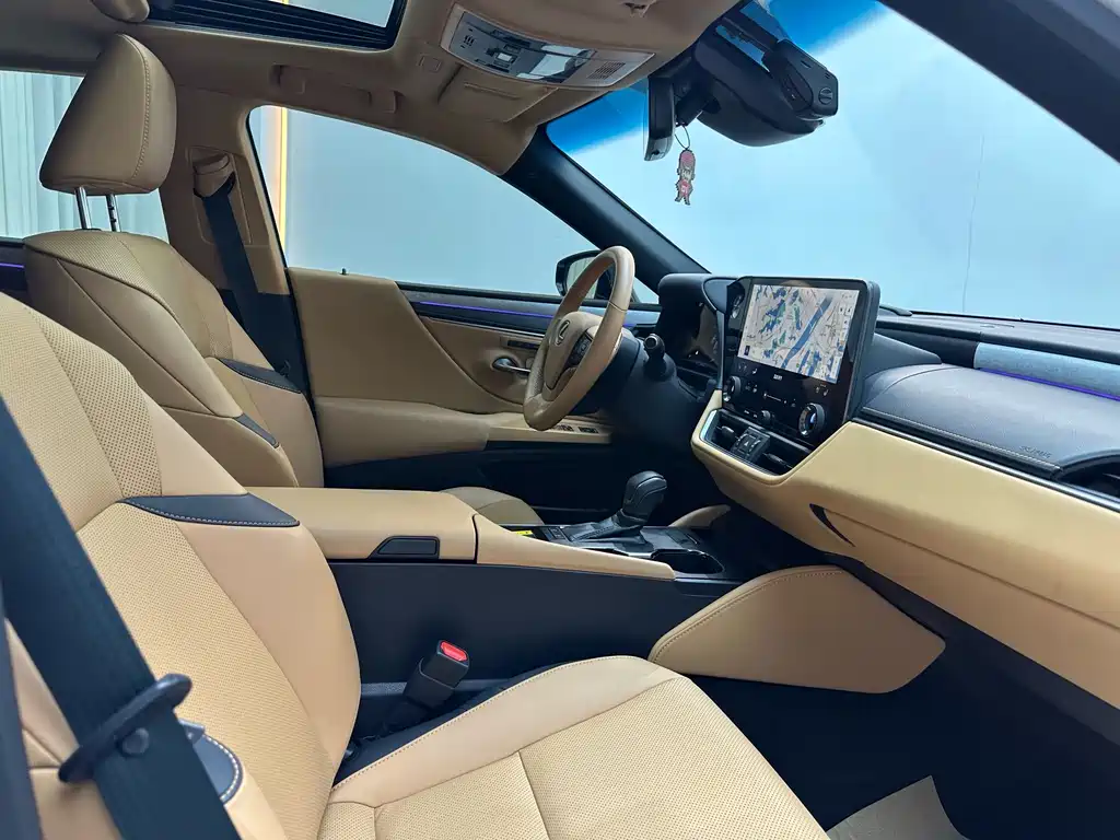 Lexus ES 2025 — фото 18