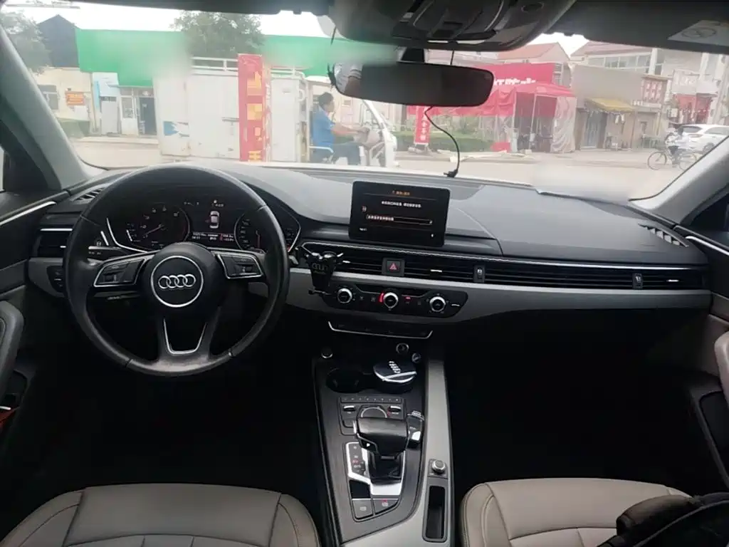 Audi A4L 2018 — фото 10