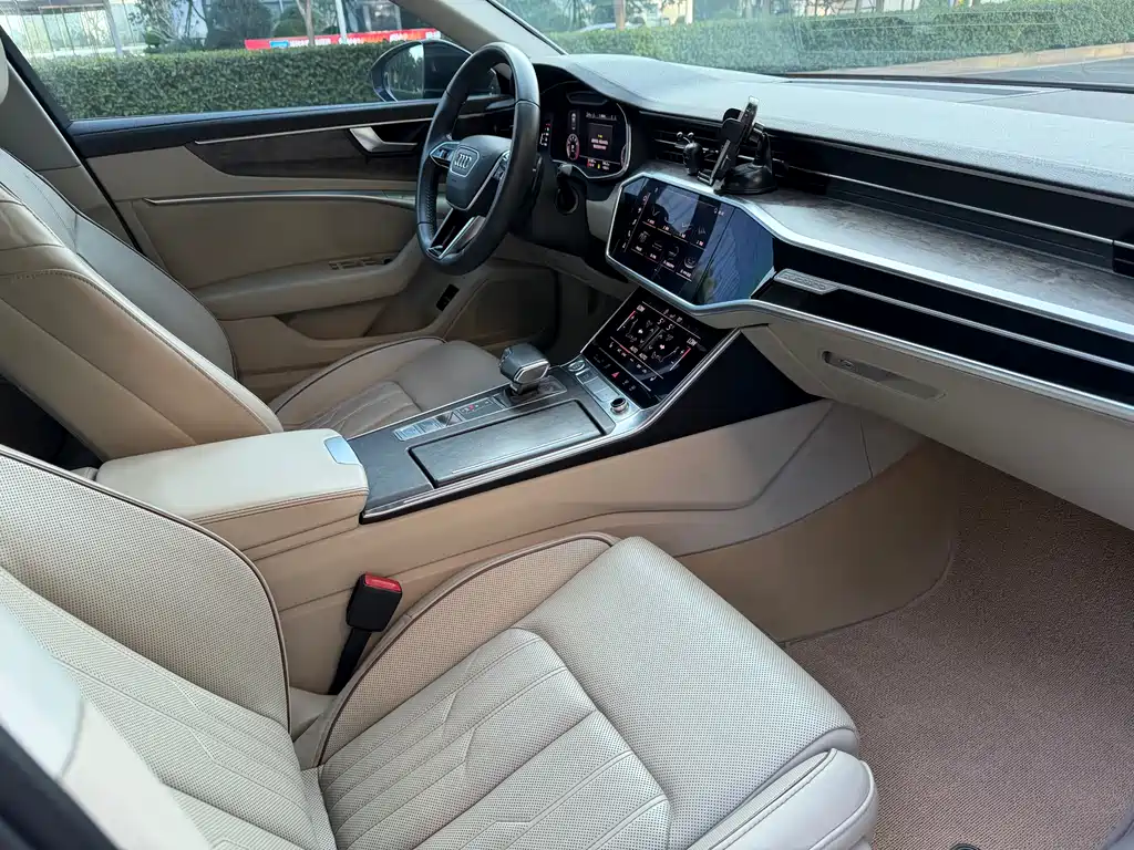 Audi A6L 2019 — фото 18