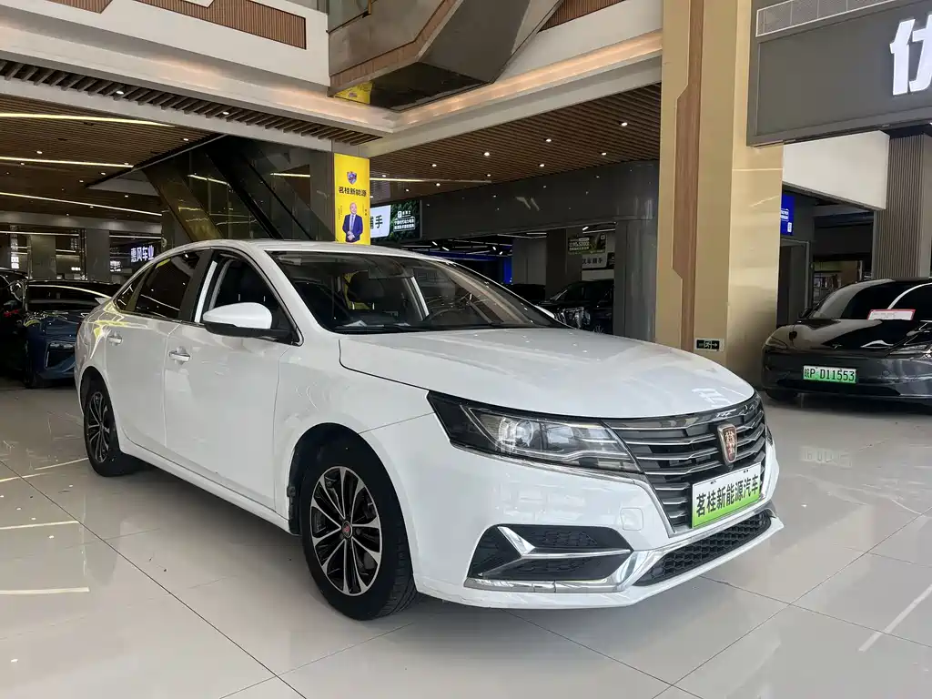 Roewe i6 New Energy 2020 — фото 3