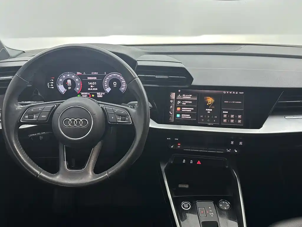 Audi A3 2022 — фото 11
