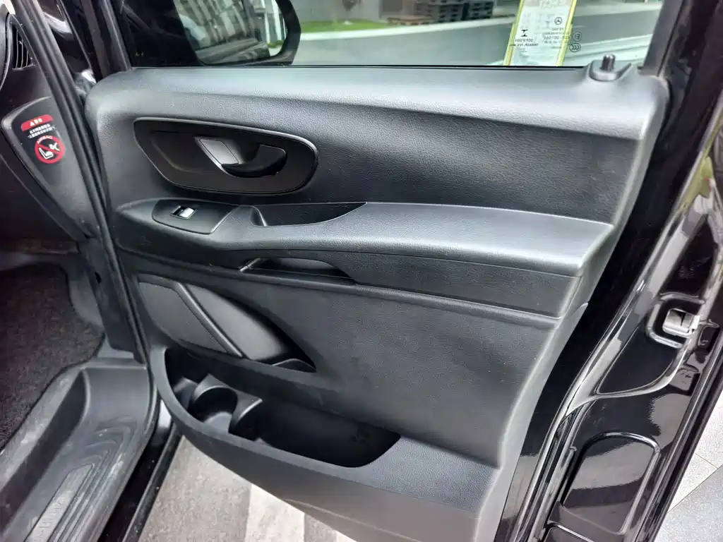 Mercedes-Benz Vito 2022 — фото 15