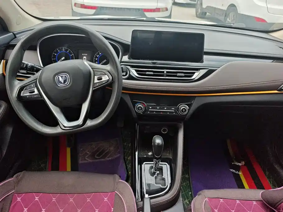 Changan Eado DT 2018 — фото 12