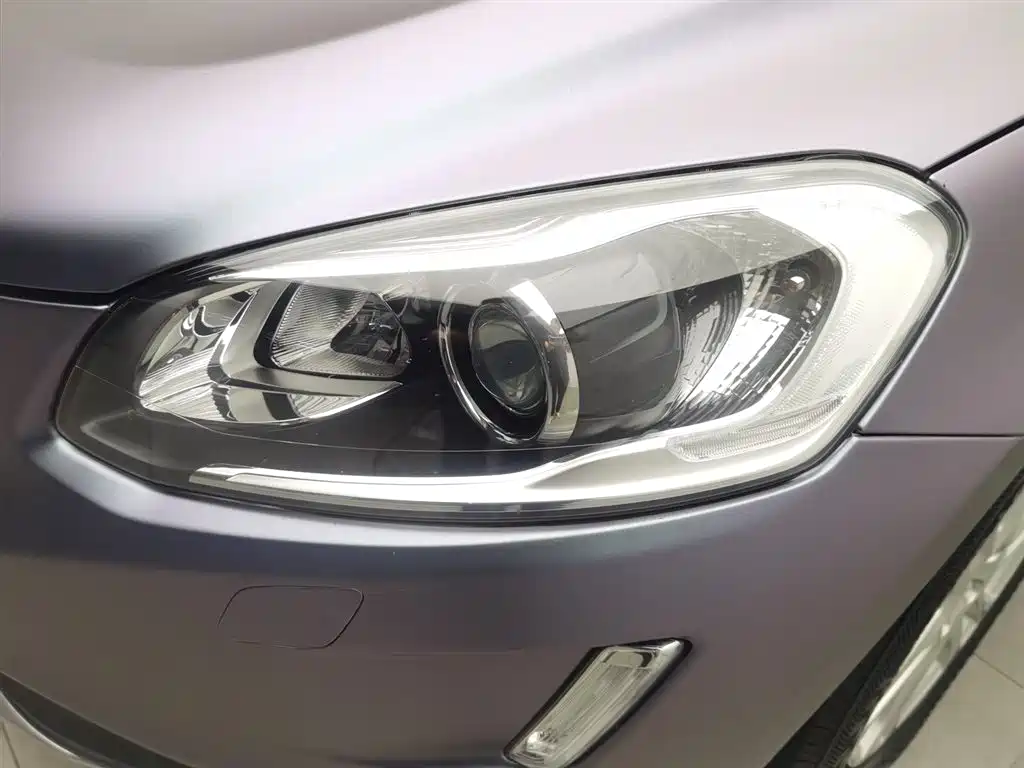 Volvo XC60 2015 — фото 7