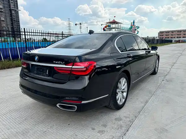 BMW 7 Series 2016