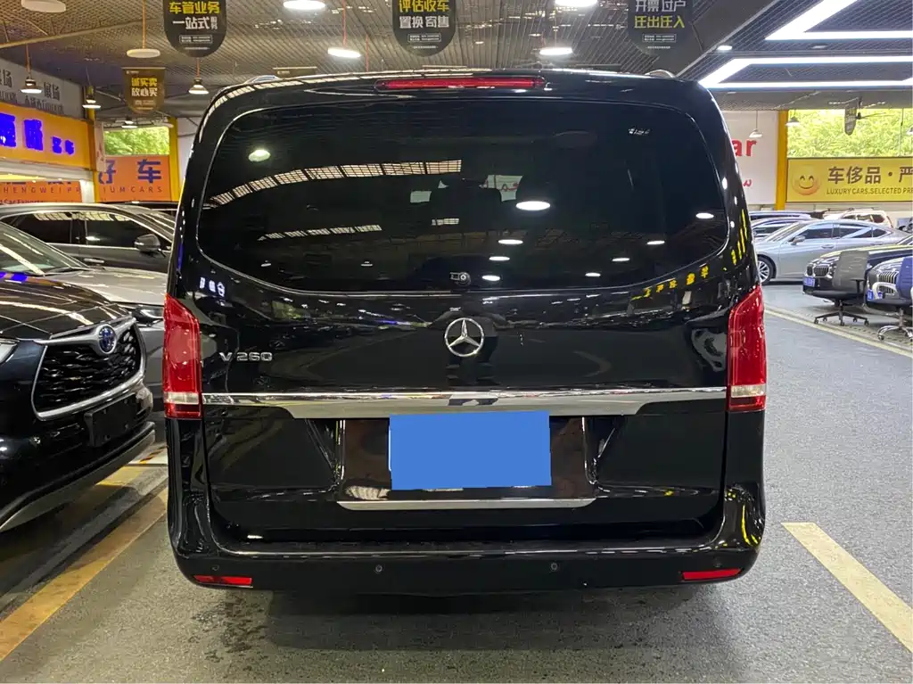 Mercedes-Benz V-Class 2018 — фото 3