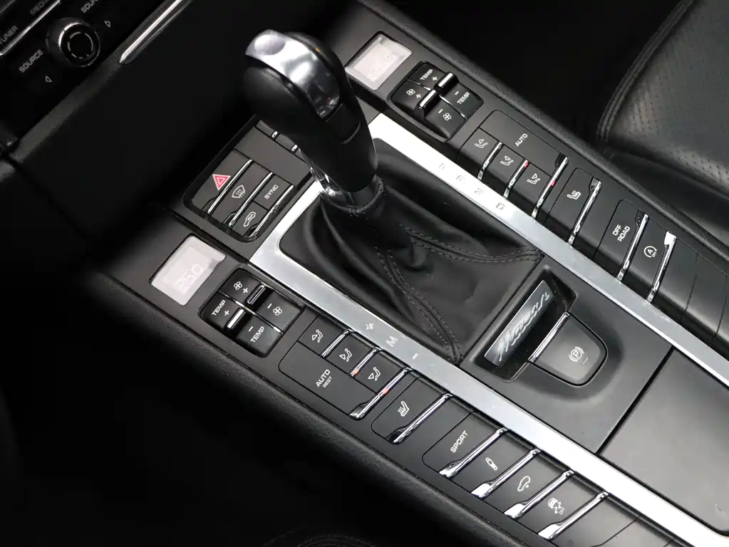 Porsche Macan 2015 — фото 13