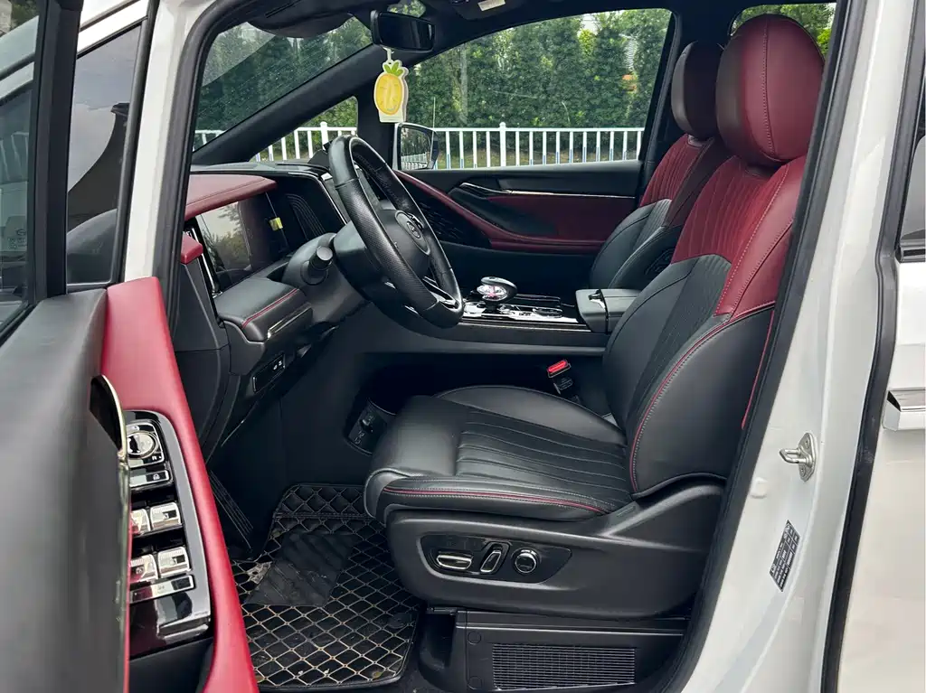 GAC Trumpchi M8 2023 — фото 10