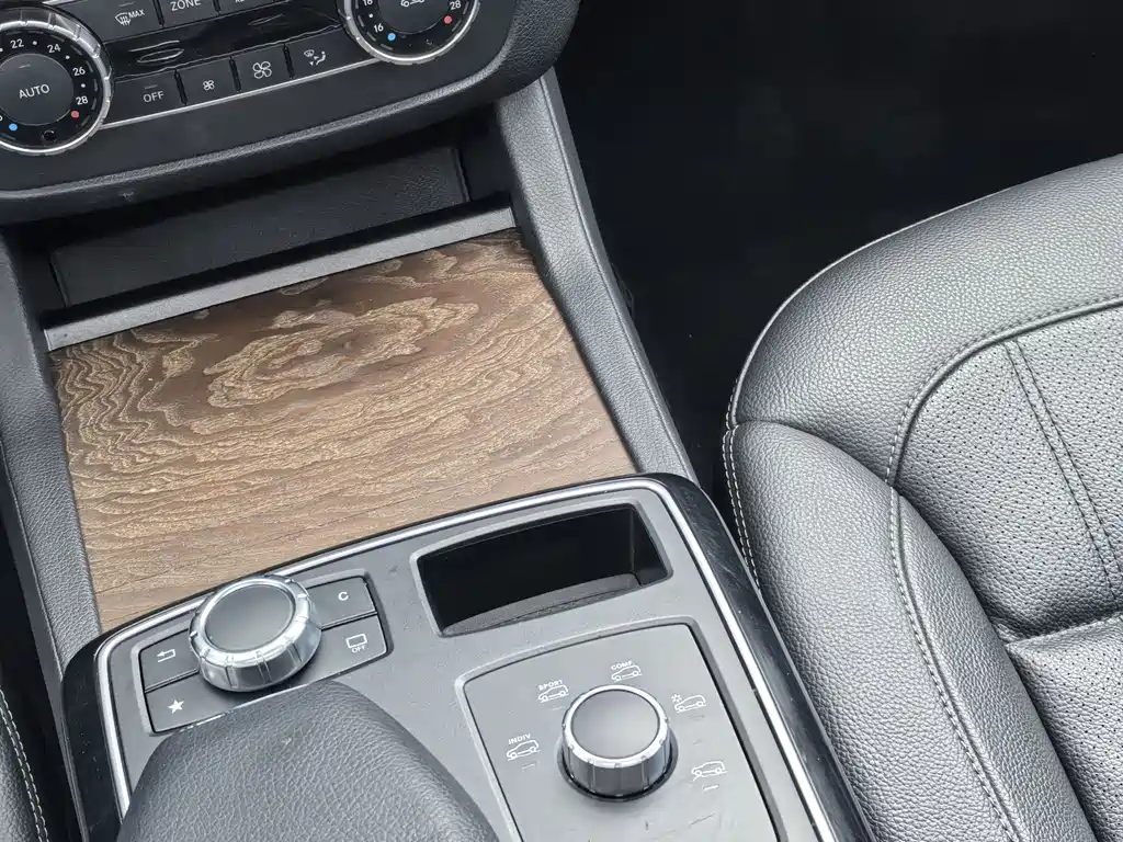 Mercedes-Benz GLE 2017 — фото 14