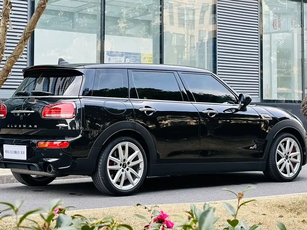 MINI JCW Clubman 2022 — фото 8
