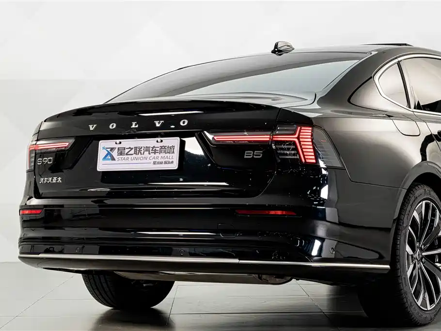 Volvo S90 2025 — фото 7