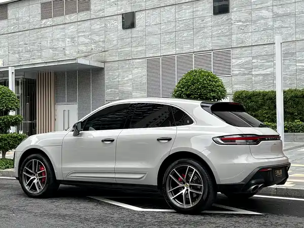 Porsche Macan 2023