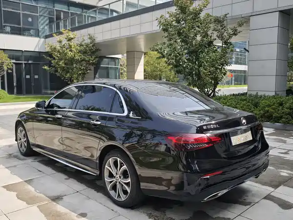 Mercedes-Benz E-Class 2023