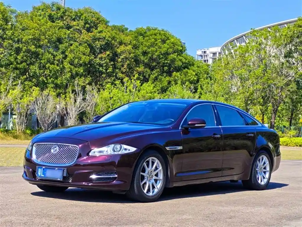 Jaguar XJ 2012 — фото 4