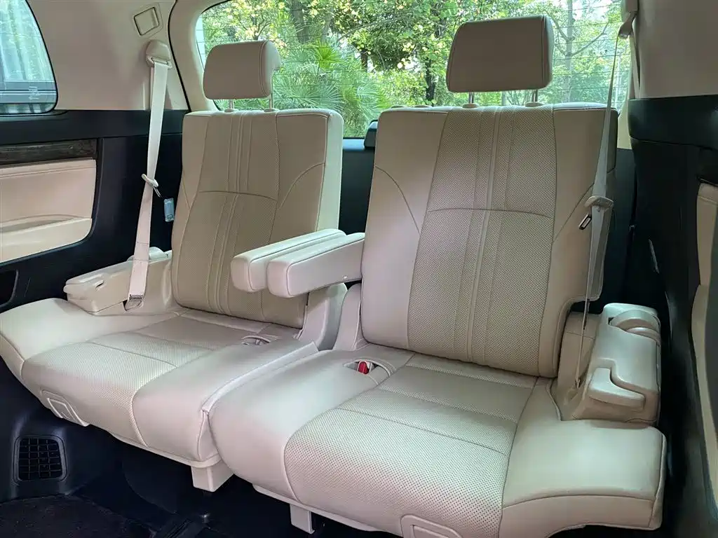 Toyota Alphard 2021 — фото 7
