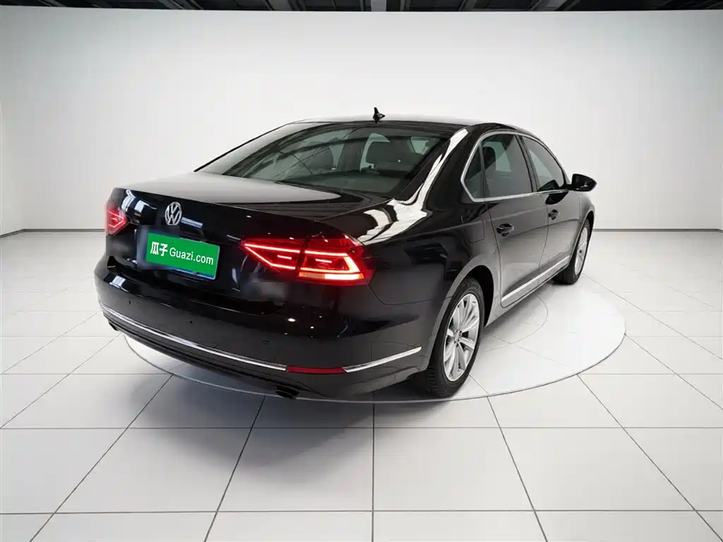Volkswagen Passat 2019 — фото 4
