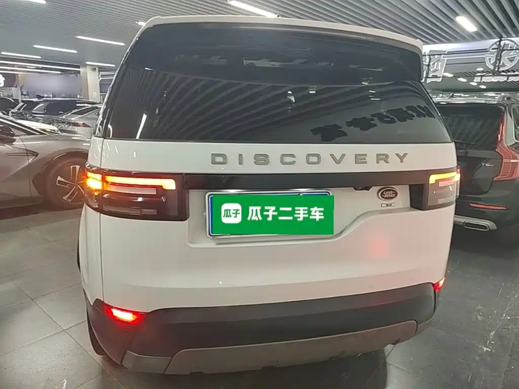 Land Rover Discovery 2018 — фото 6