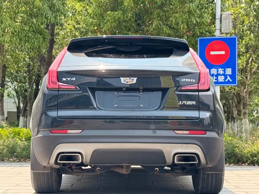 Cadillac XT4 2019 — фото 20