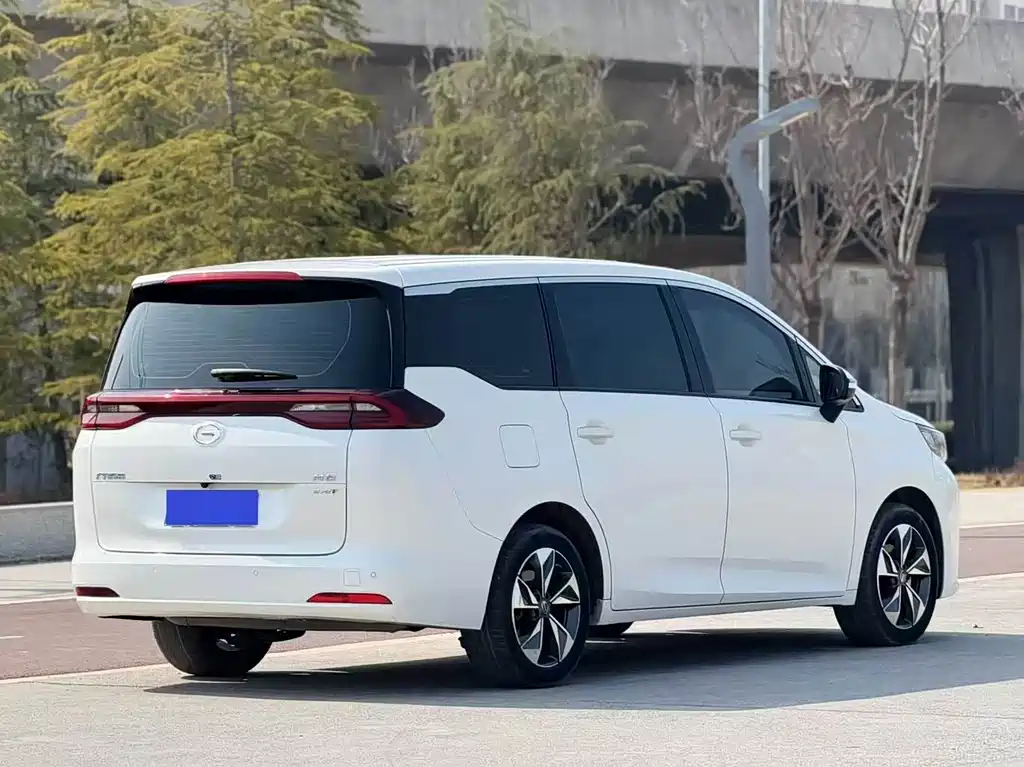 GAC Motor Trumpchi M6 2021 — фото 9