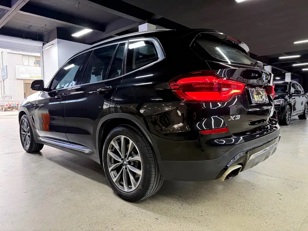 BMW X3 2019 — фото 11