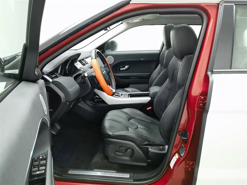Land Rover Evoque 2015 — фото 10