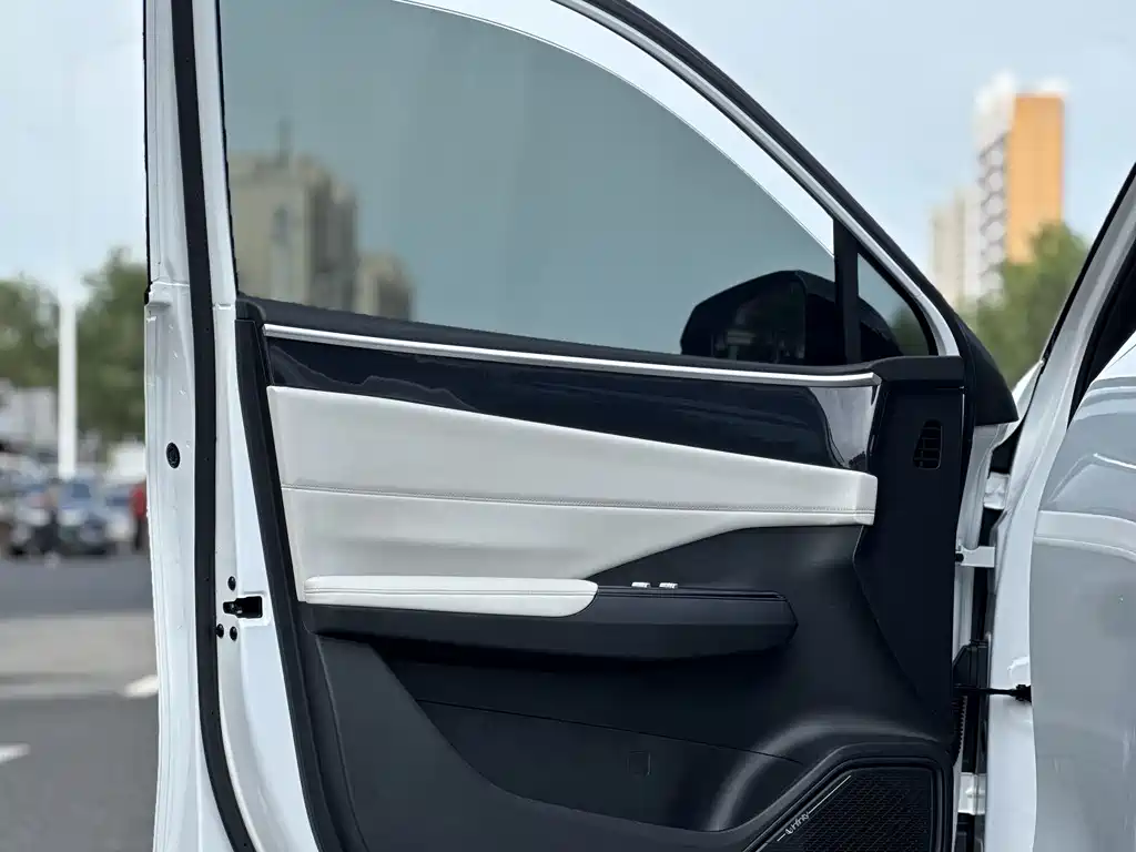 Geely Galaxy L7 2023 — фото 25