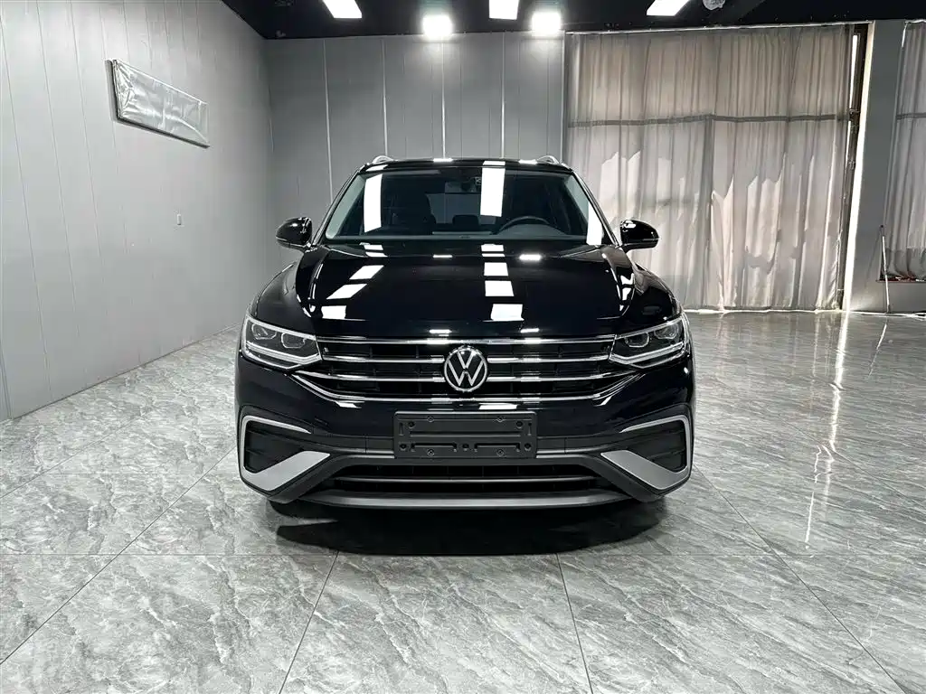 Volkswagen Tiguan L 2023 — фото 2