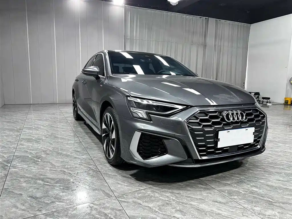 Audi A3 2023 — фото 3