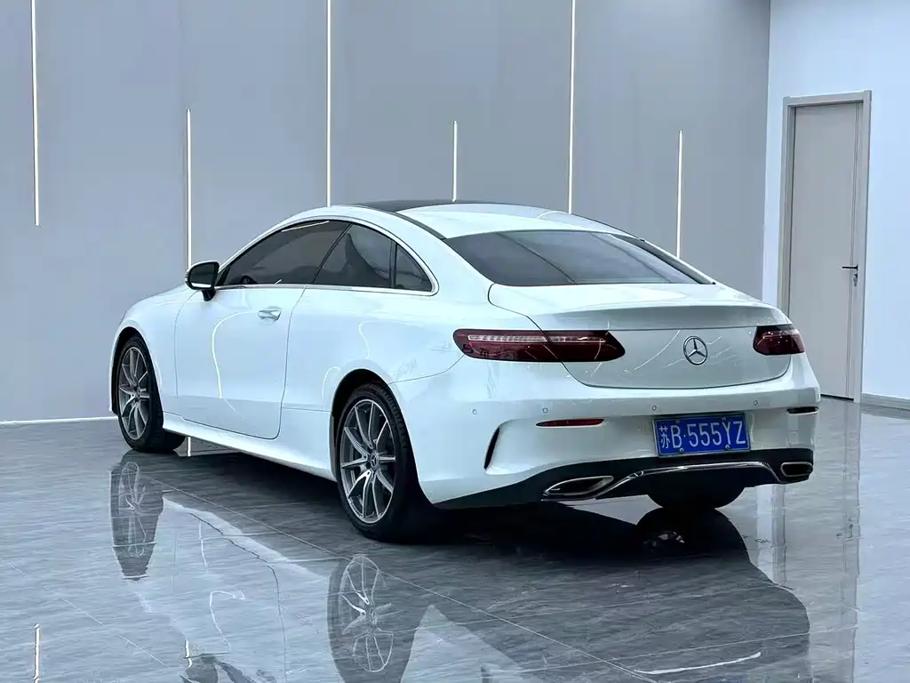 Mercedes-Benz E-Class 2023 — фото 15