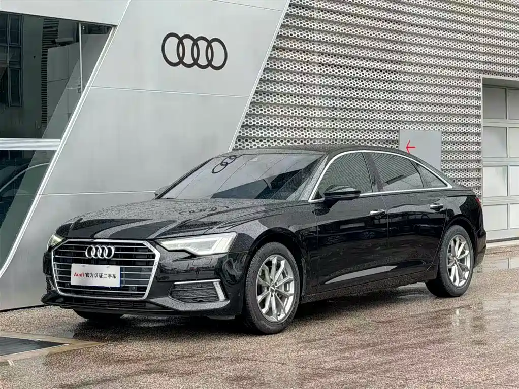 Audi A6L 2020 — фото 1