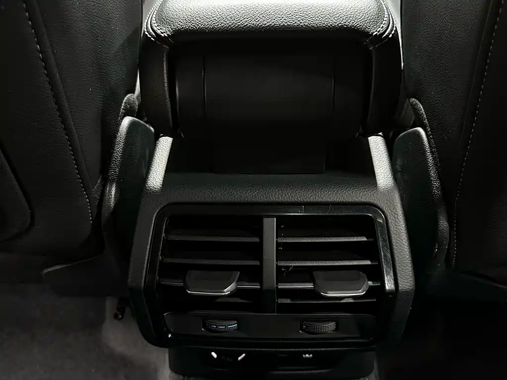 Audi Q3 2022 — фото 16