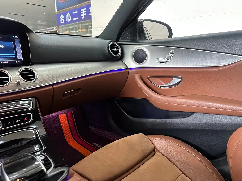 Mercedes-Benz E-Class 2017 — фото 18