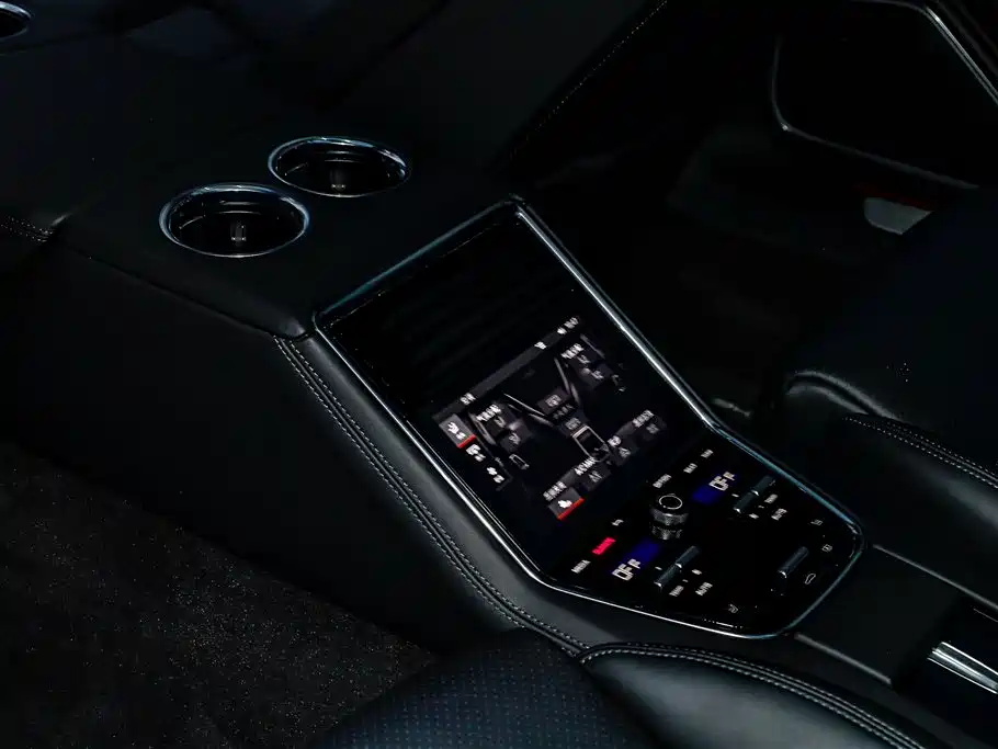 Porsche Panamera 2021 — фото 13