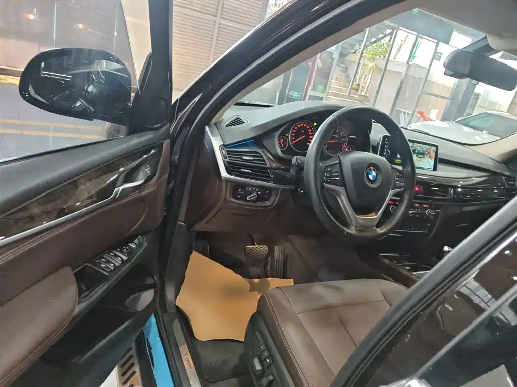 BMW X5 2017 — фото 10