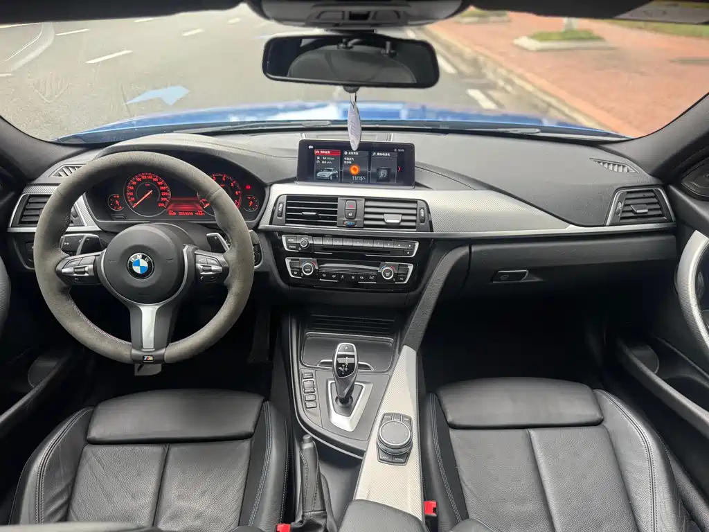 BMW 3 Series 2019 — фото 4