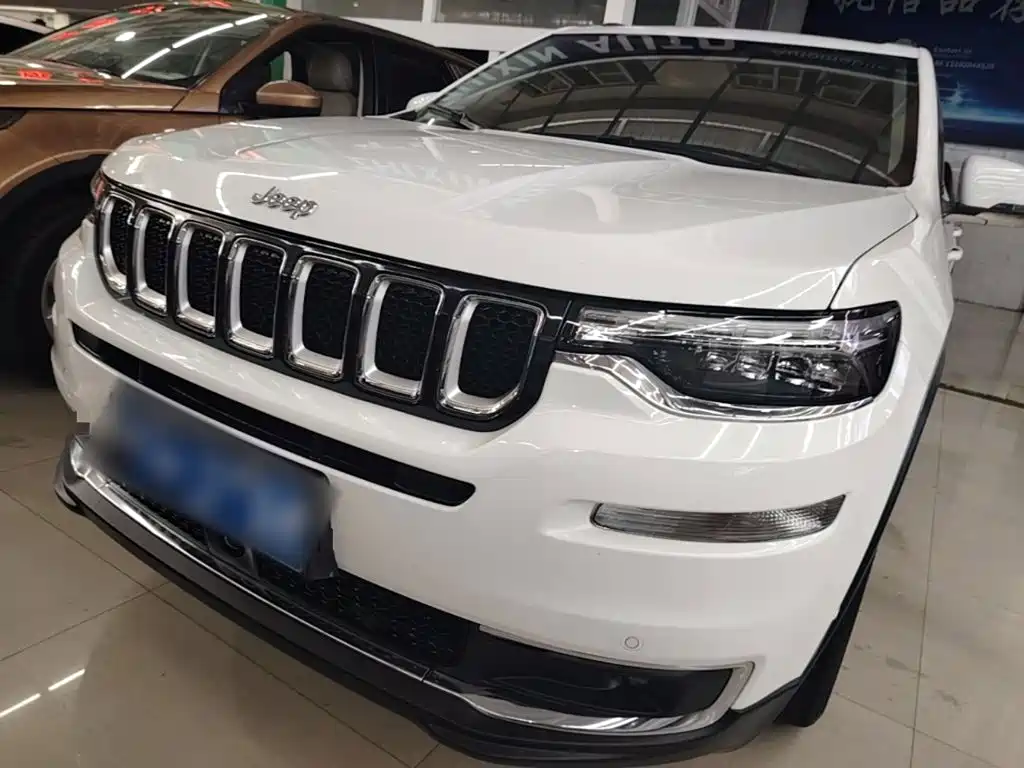 Jeep Grand Commander 2019 — фото 2